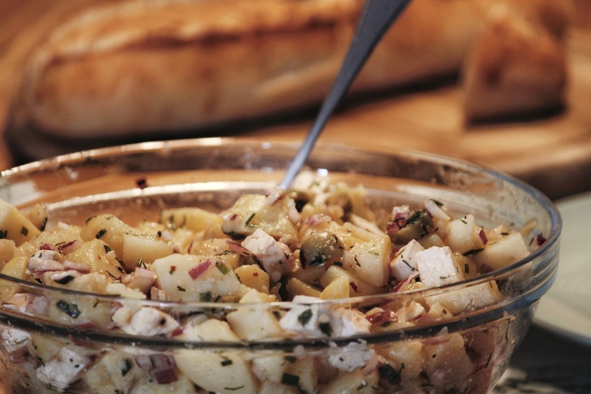 Was passt zu Kartoffelsalat?